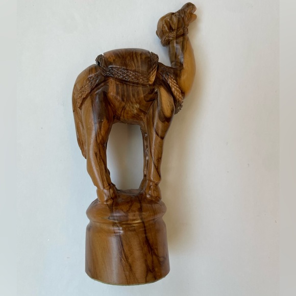 Vintage wood carved camel. - Picture 2 of 4
